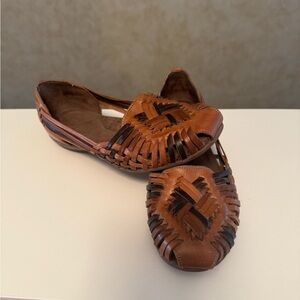 Natural Soul Brown Woven Sandals